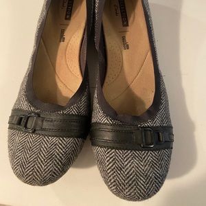 CLARKS flats